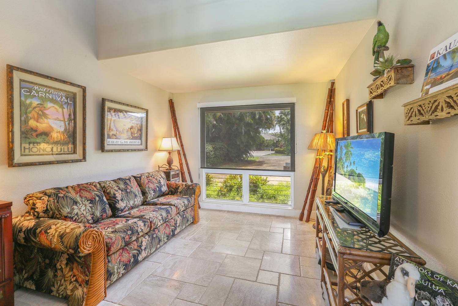 Princeville Vacation Rentals, Half Moon Hana - Cozy Bonus Living Area