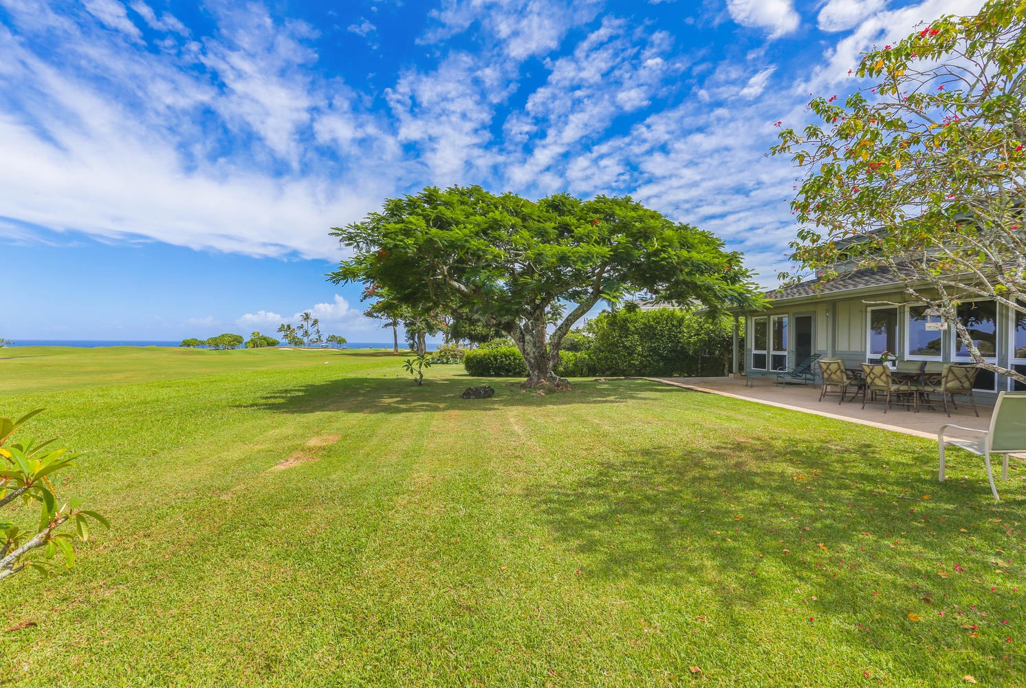 Princeville Vacation Rentals, Half Moon Hana - Right on the fairway!