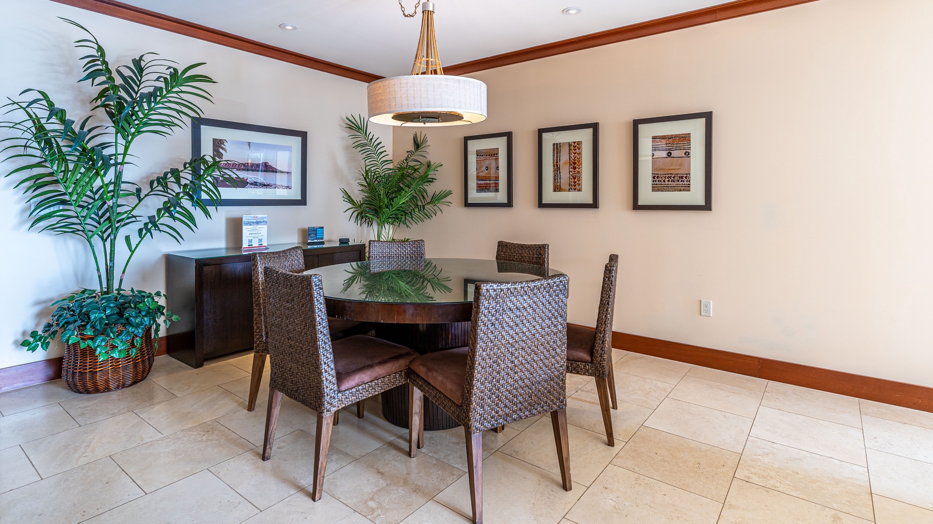 Kapolei Vacation Rentals, Ko Olina Beach Villas O401 - A beautiful space for dining and entertaining.