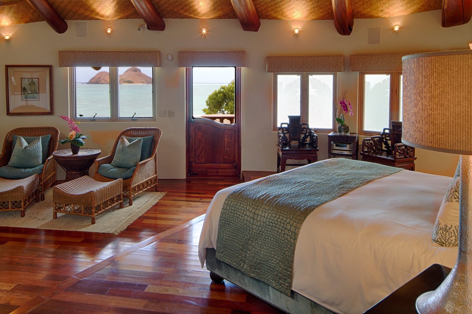 Kailua Vacation Rentals, Paul Mitchell Estate- 5 Bedroom* - Ocean view in Primary Bedroom