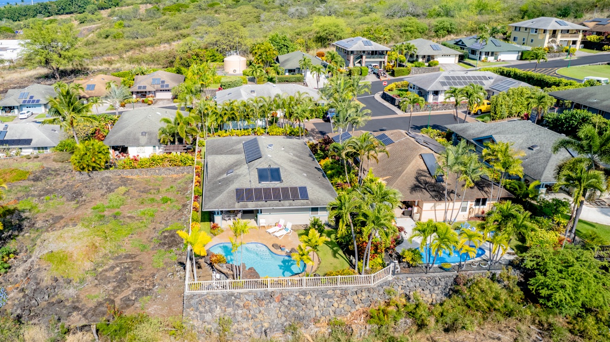 Kailua Kona Vacation Rentals, Malulani Retreat - Aerial view of the neighborhood