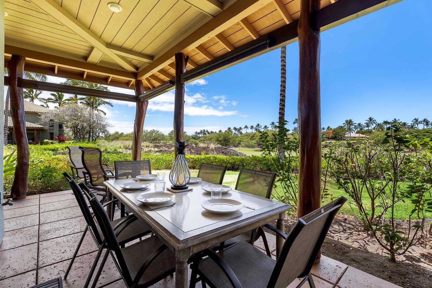 Kamuela Vacation Rentals, Mauna Lani Fairways #902 - Gather and dine on the lanai with table for six.