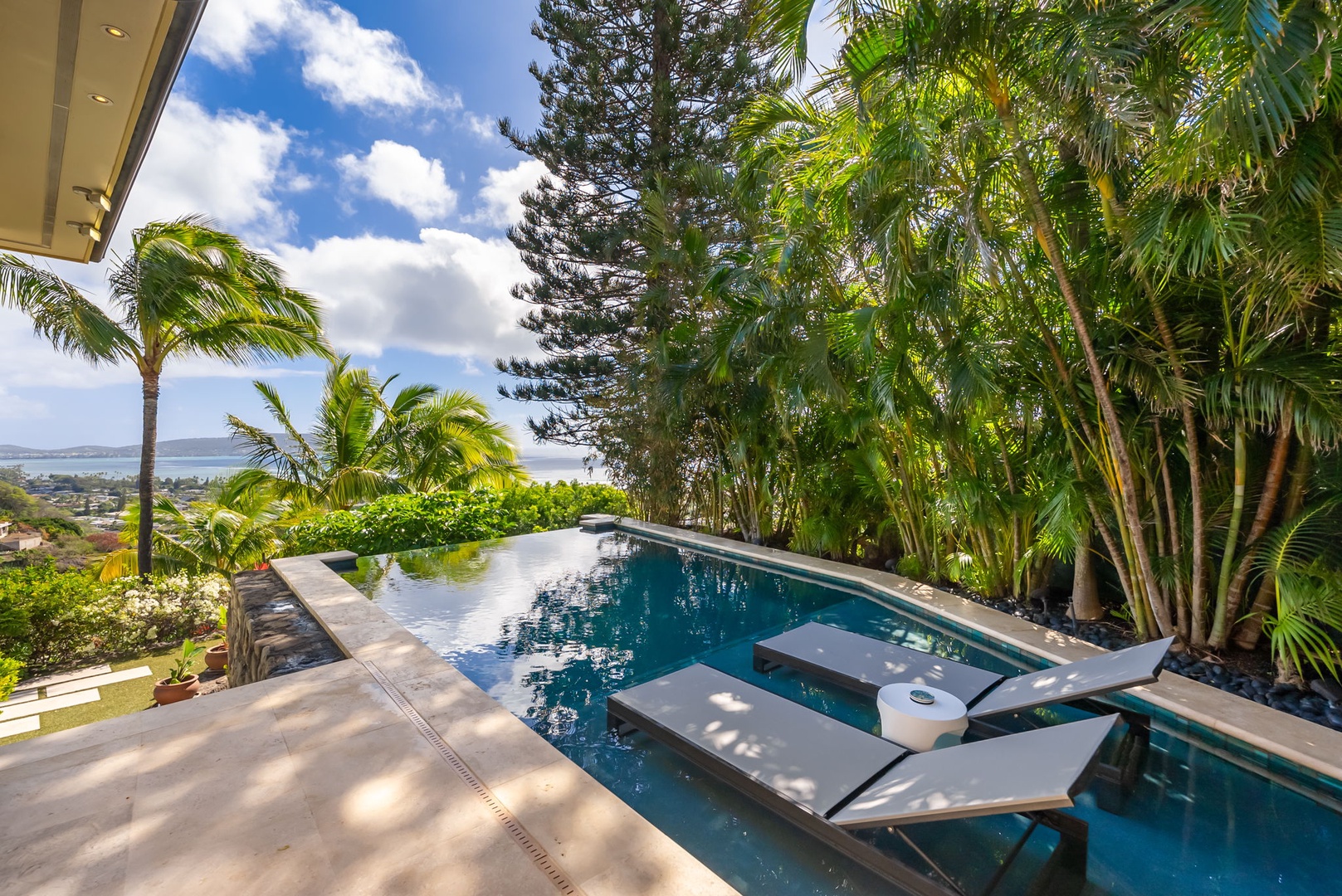 Honolulu Vacation Rentals, Kahala Hills Estate - Float in peaceful seclusion beneath the Hawaiian sun!