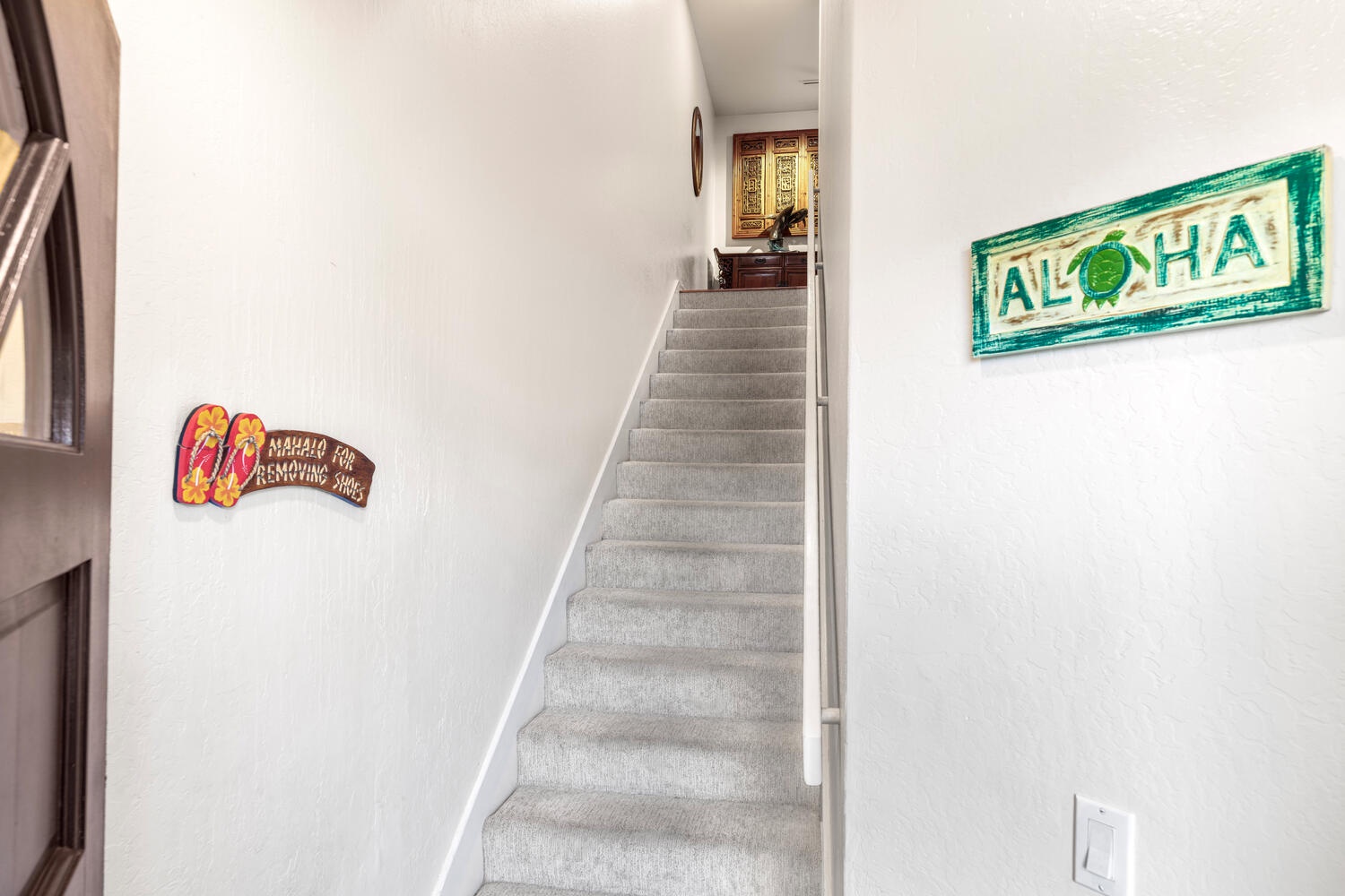 Kailua Kona Vacation Rentals, Kanaloa at Kona 3304 - Private stairway entry to your spacious oceanfront retreat.