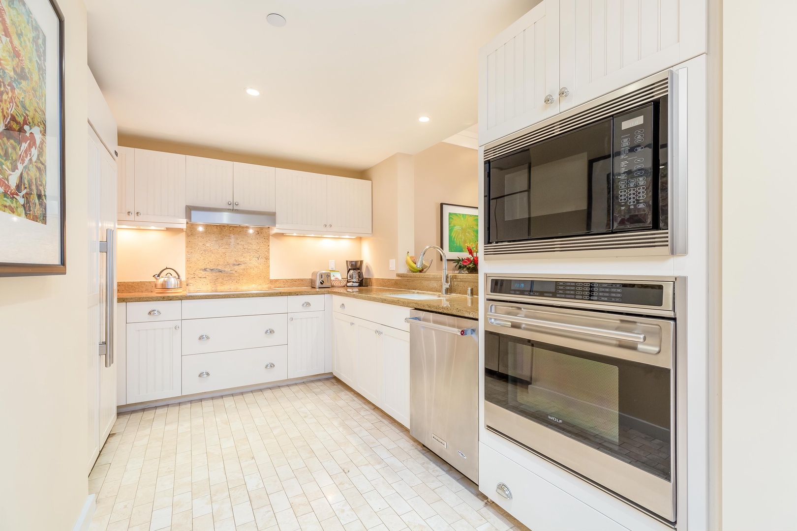 Kahuku Vacation Rentals, Turtle Bay Villas 310 - Kitchen