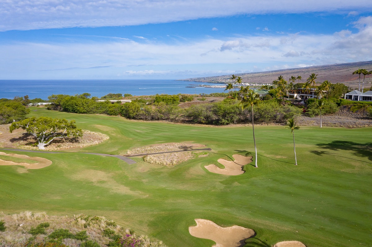 Kamuela Vacation Rentals, White House By The Sea* - Lanai view to golf green