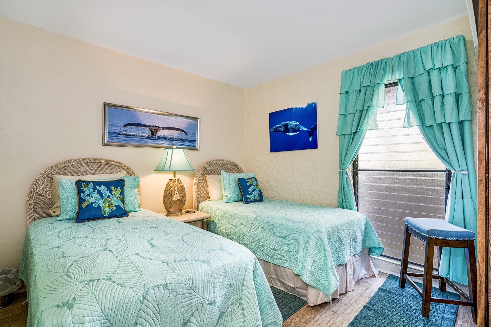 Kailua Kona Vacation Rentals, Casa De Emdeko 336 - 2 Twin beds in this Guest bedroom