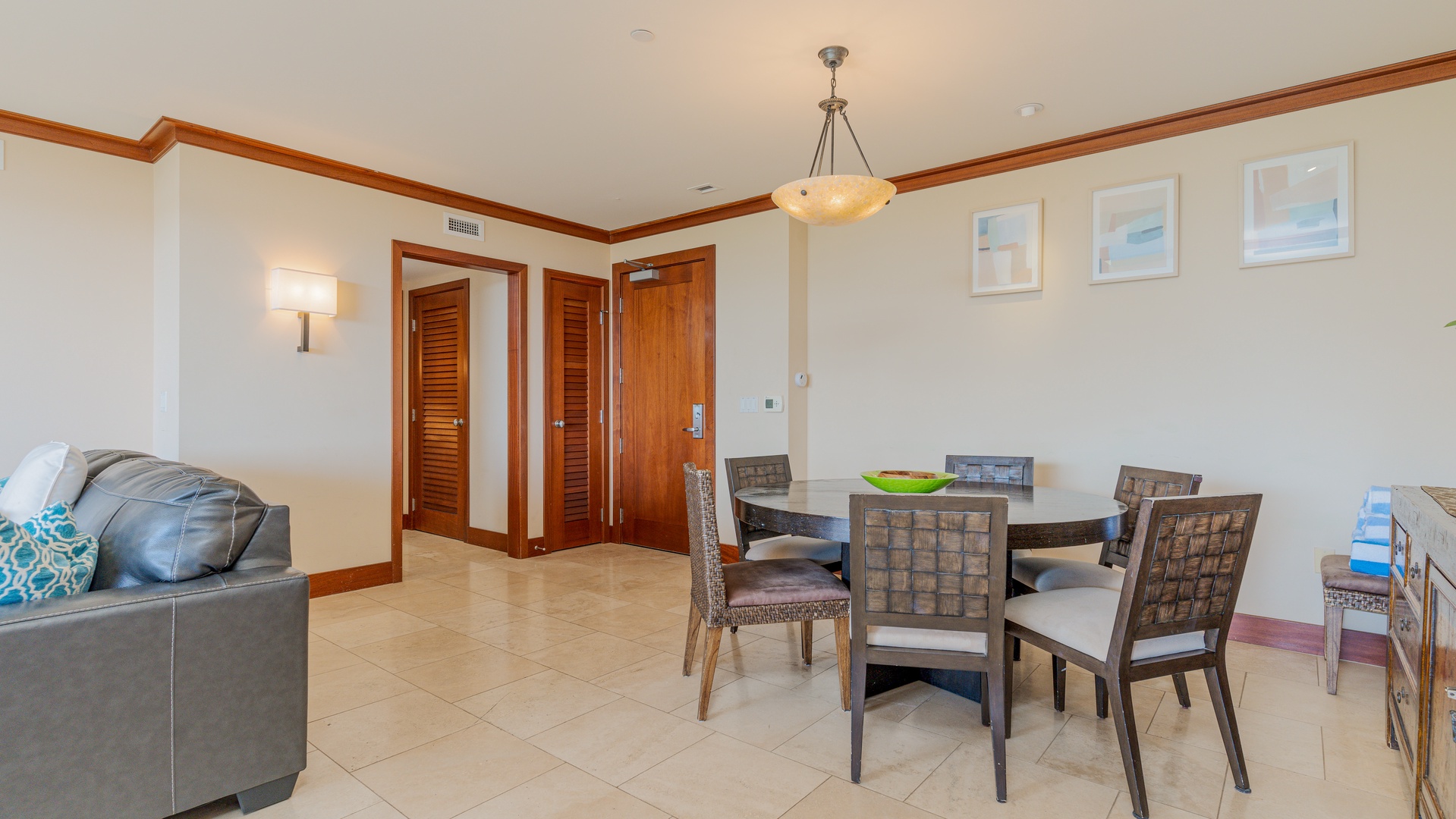 Kapolei Vacation Rentals, Ko Olina Beach Villas O425 - Dine in under boutique lighting and the privacy of your own home.