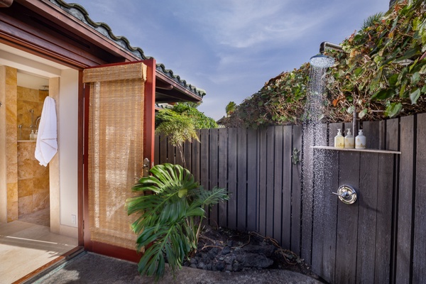 Kamuela Vacation Rentals, Canoe House & Beach Walker at Champion Ridge - Outdoor shower.