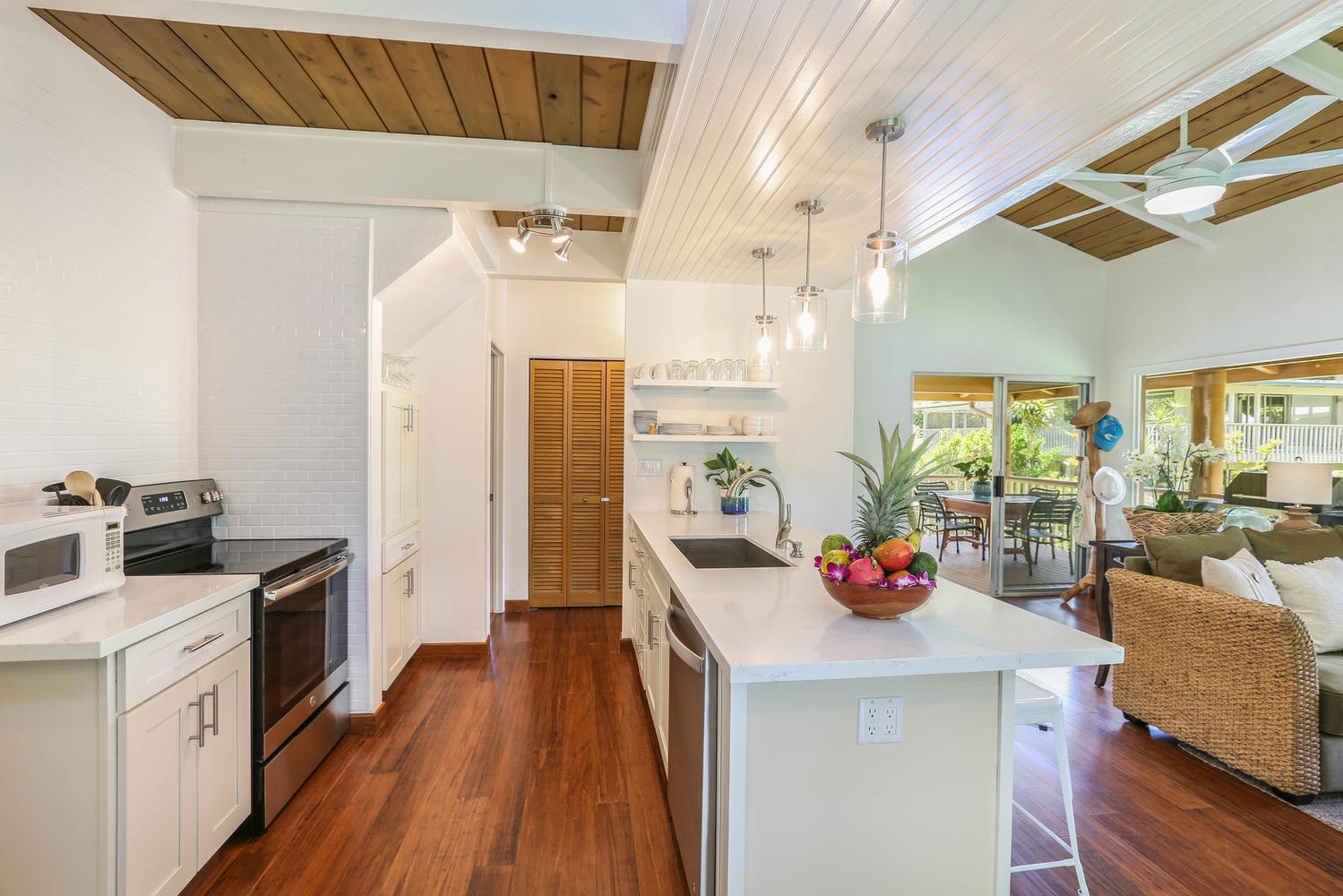 Hanalei Vacation Rentals, Hallor House TVNC #5147 - Kitchen