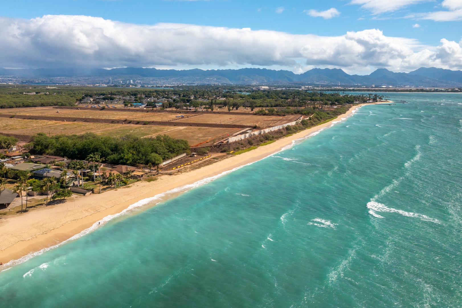 Ewa Beach Vacation Rentals, Ewa Beachfront Cottage - Enjoy the turquoise blue waters!