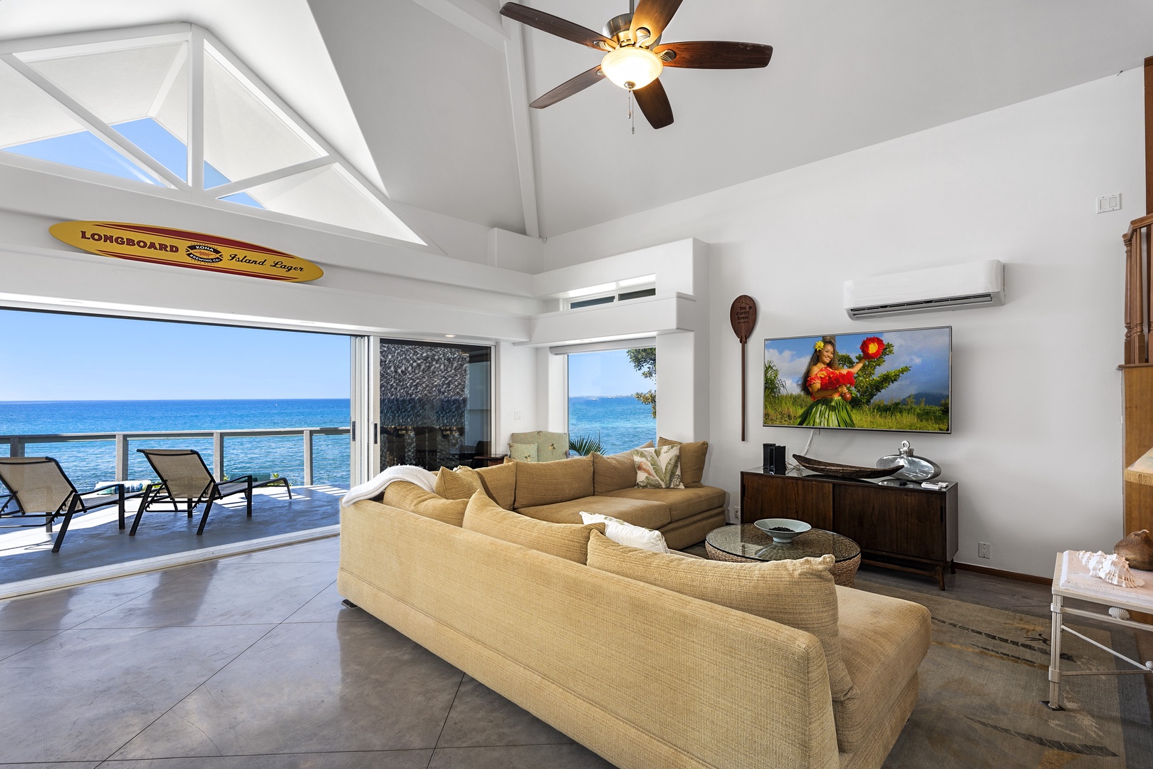 Kailua-Kona Vacation Rentals, Hale Kope Kai - Spacious great room opens to the lanai with vaulted ceilings and wall-to-wall ocean views.
