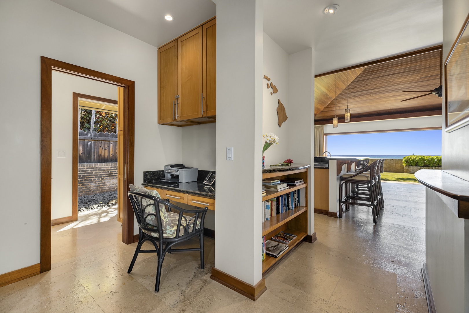 Honolulu Vacation Rentals, Hale Makai at Diamond Head - Dedicated work station with built-in desk and convenient location between common areas.