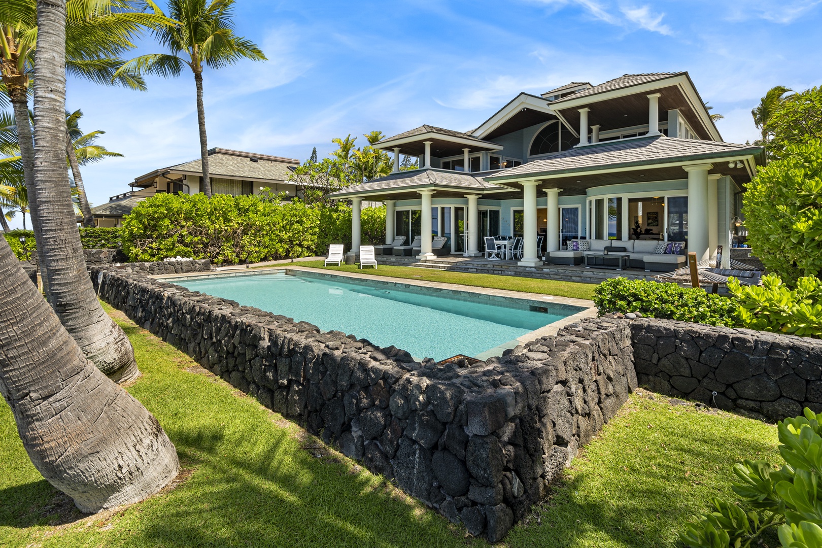 Kailua Kona Vacation Rentals, Kona Blue - Swim to your hearts desire!