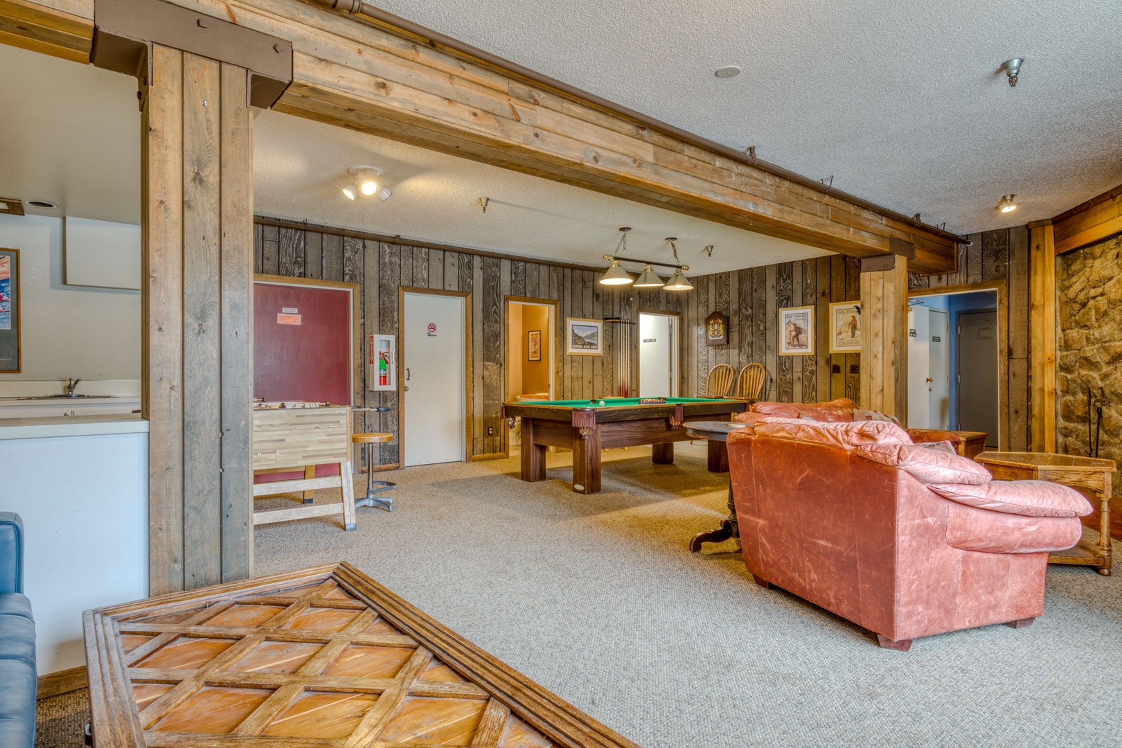 Government Camp Vacation Rentals, Mt Hood Views Condo #304 - Pool table in the rec room