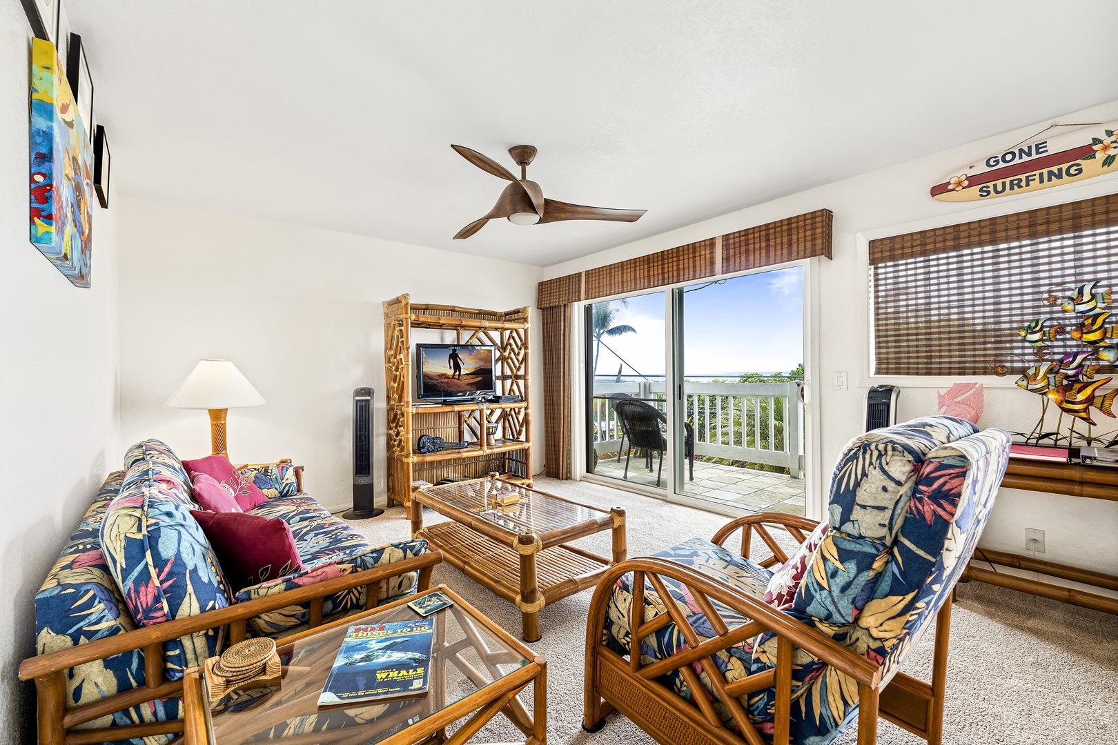 Kailua Kona Vacation Rentals, Kahalu'u Reef 203 - Tropically appointed living room with views of the neighboring beach