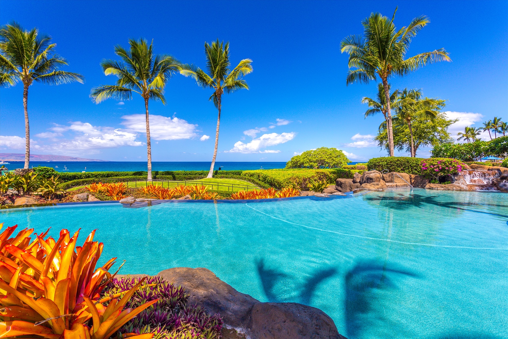 Wailea Vacation Rentals, Blue Ocean Suite H401 at Wailea Beach Villas* - Relax and Cool Off at the Oceanside Adult Only Pool and Jacuzzi Hot Tub