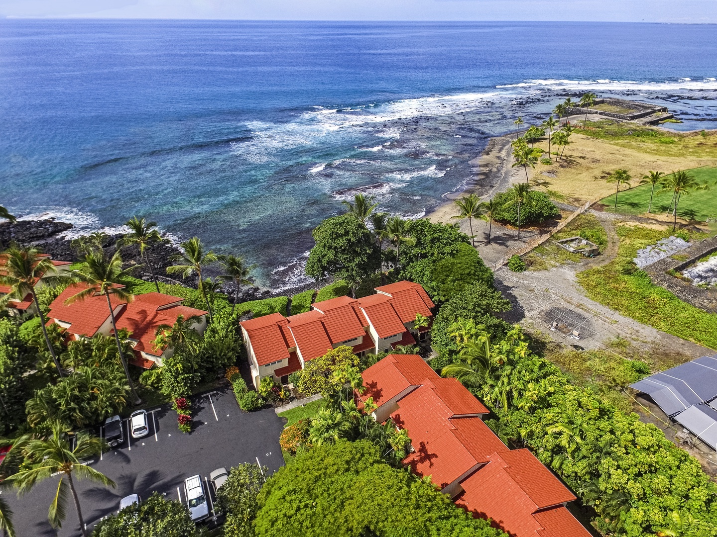 Kailua Kona Vacation Rentals, Keauhou Kona Surf & Racquet 2101 - Aerial view of the condo with ocean views