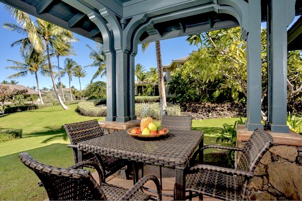 Kamuela Vacation Rentals, Palm View Villa - You get to have breakfast with a view every day of your stay at Palm View Villa