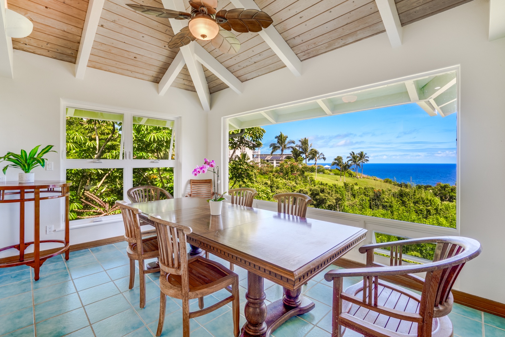 Princeville Vacation Rentals, Wai Lani - Feast your eyes and appetite alike as you dine amidst breathtaking panoramic views.