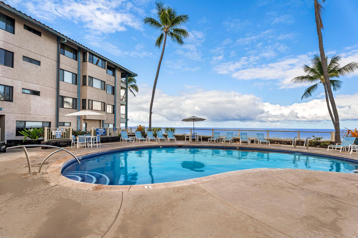 Kailua Kona Vacation Rentals, Kona Reef F11 - Pool view.