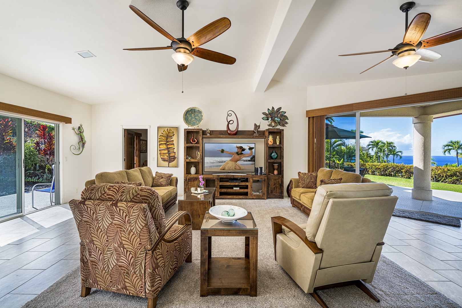 Kailua Kona Vacation Rentals, Maile Hale - All the creature comforts you'll need!