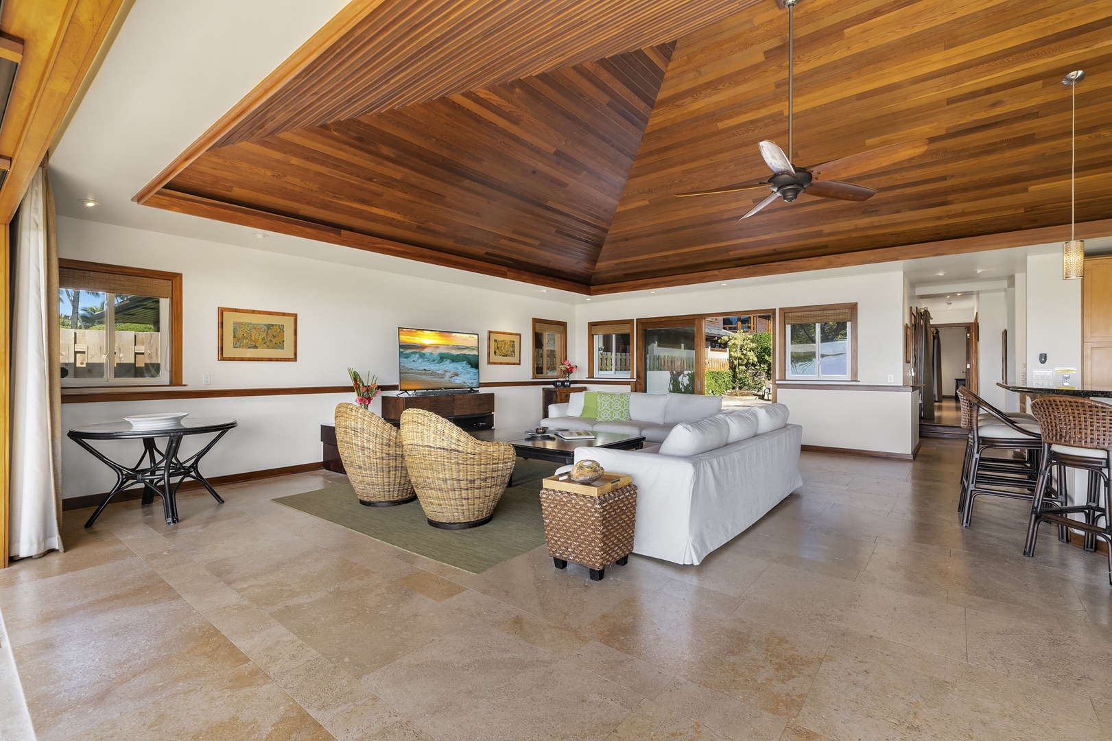 Honolulu Vacation Rentals, Hale Makai at Diamond Head - Living Room area opens to Private Pool