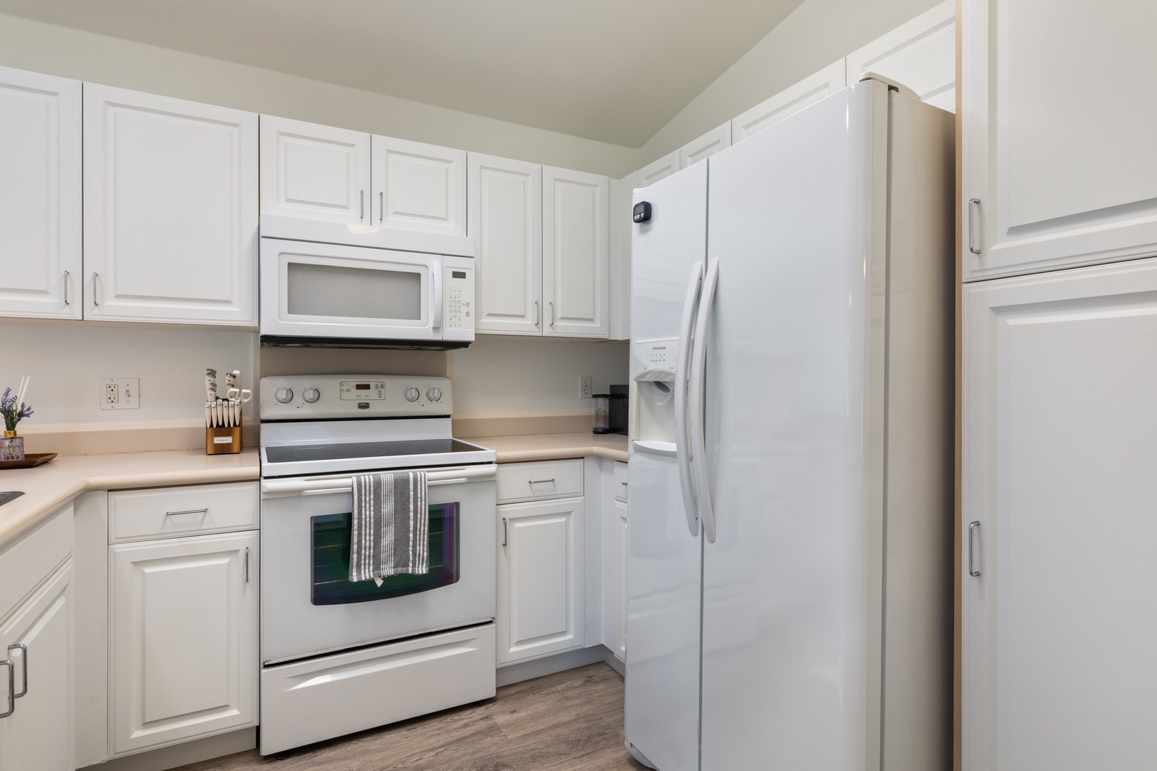 Kapolei Vacation Rentals, Fairways at Ko Olina 7A - Your bright, fully-equipped kitchen features modern appliances and ample storage, perfect for preparing meals during your stay.