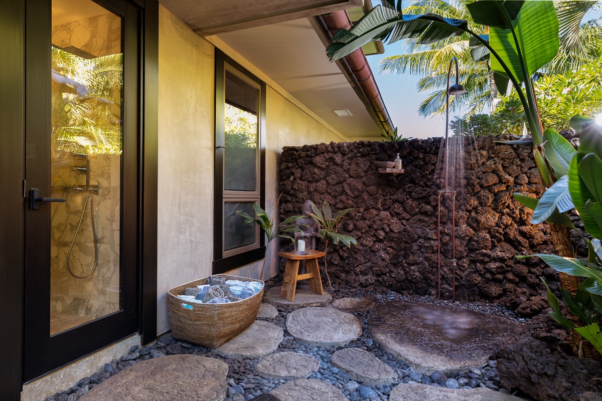 Kamuela Vacation Rentals, Artevilla- Hawaii* - Wash your cares away