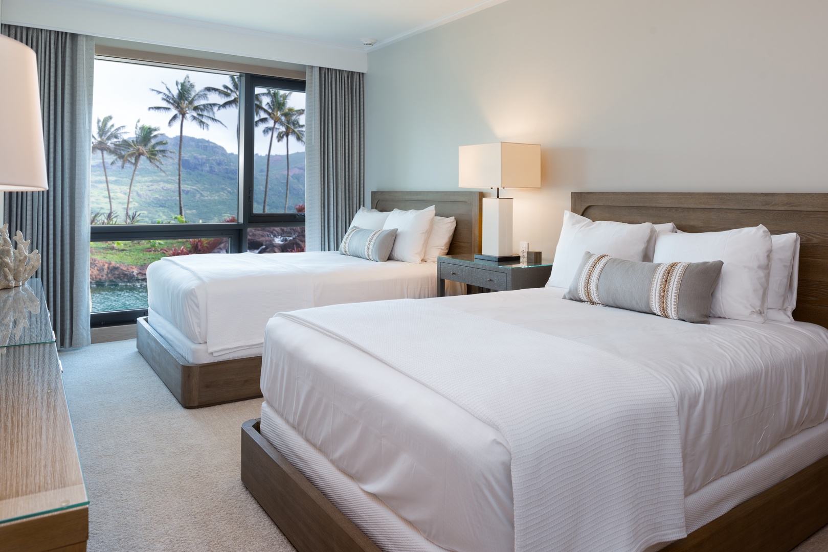 Lihue Vacation Rentals, Maliula at Hokuala 3BR Premiere* - The third bedroom provides the flexibility of two queen beds.