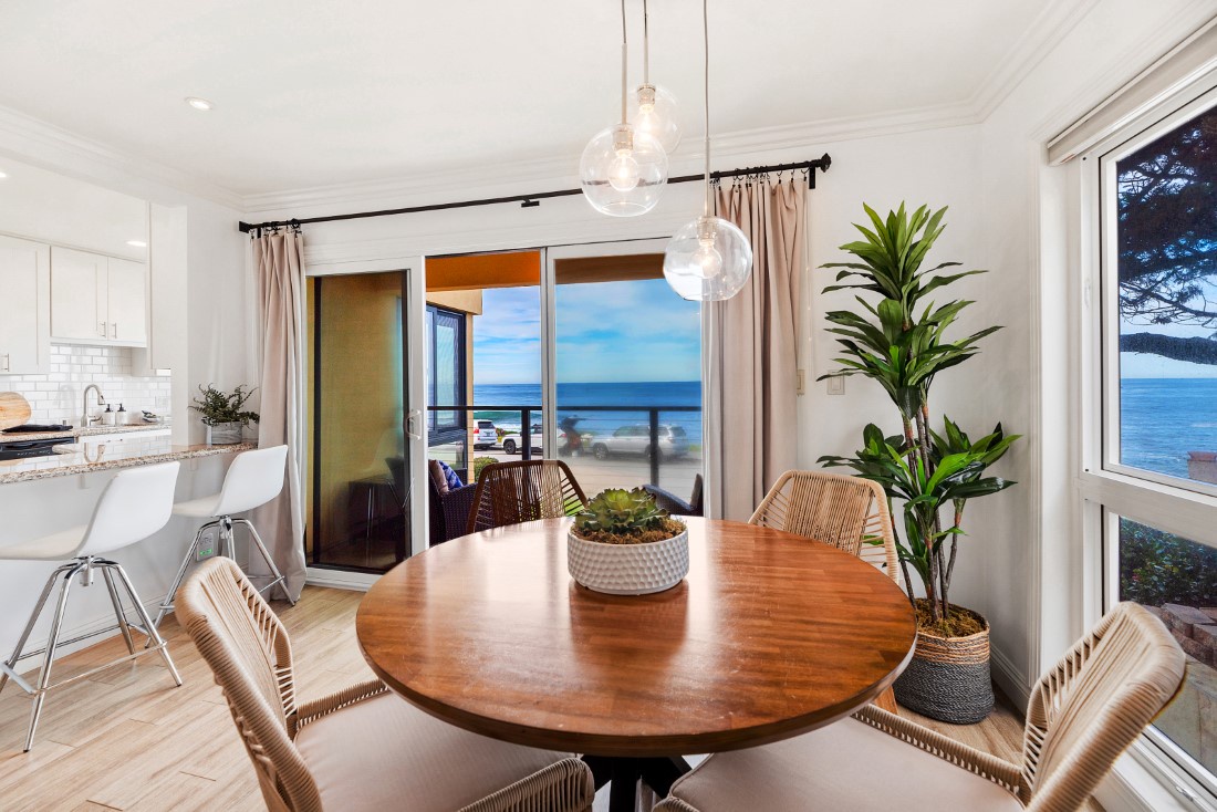 La Jolla Vacation Rentals, Oceanfront La Jolla Cove Condo - Ocean view from the dining table