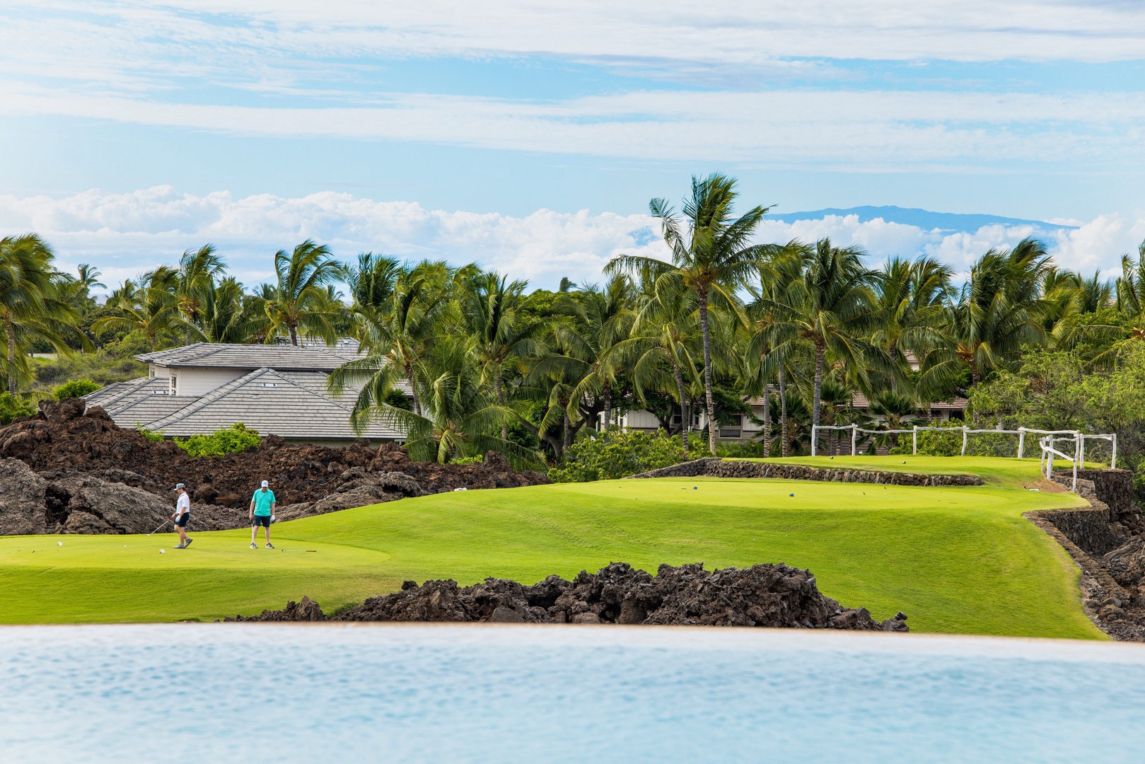 Kamuela Vacation Rentals, Champion Ridge 7 - Golfers enjoy panoramic views as part of the immersive Mauna Lani experience.