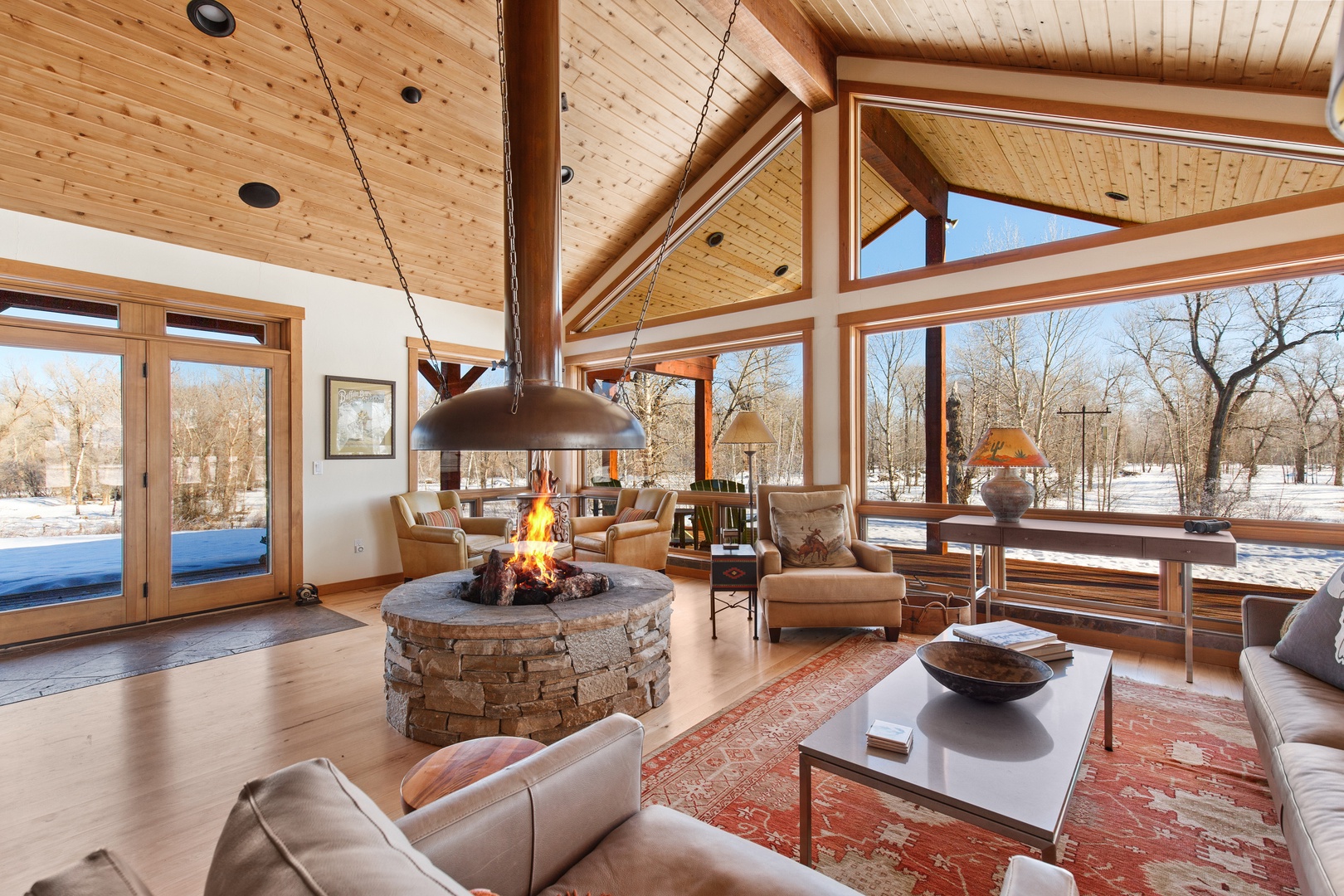Bozeman Vacation Rentals, The Woodland Oasis - Are you looking for a luxury vacation rental that offers total privacy and breathtaking views of Montana's magnificent scenery? Look no further than this secluded 3 bedroom, 2.5 bath cabin