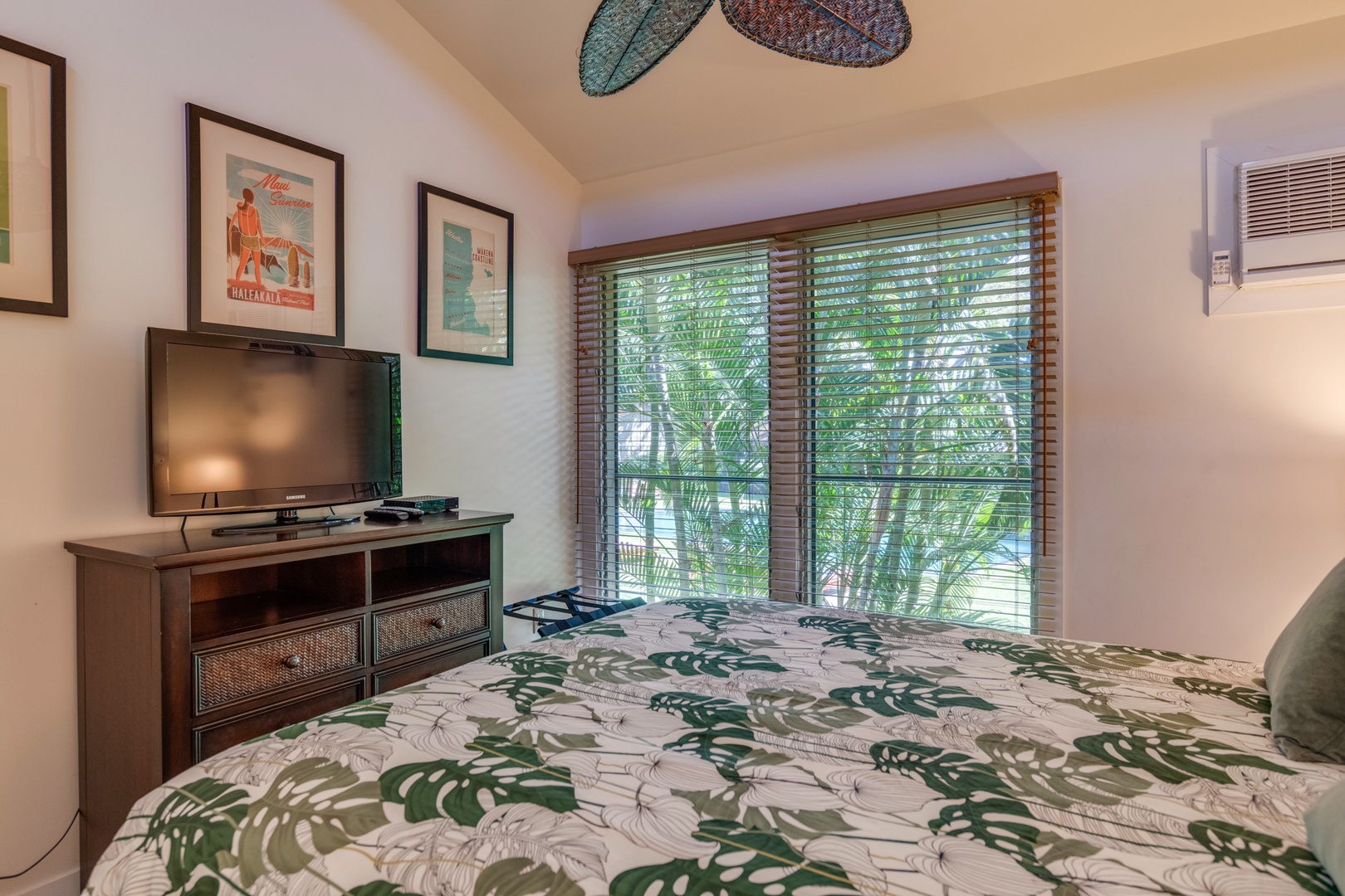 Lahaina Vacation Rentals, Aina Nalu D-207 - Tropical views from the Guest bedroom
