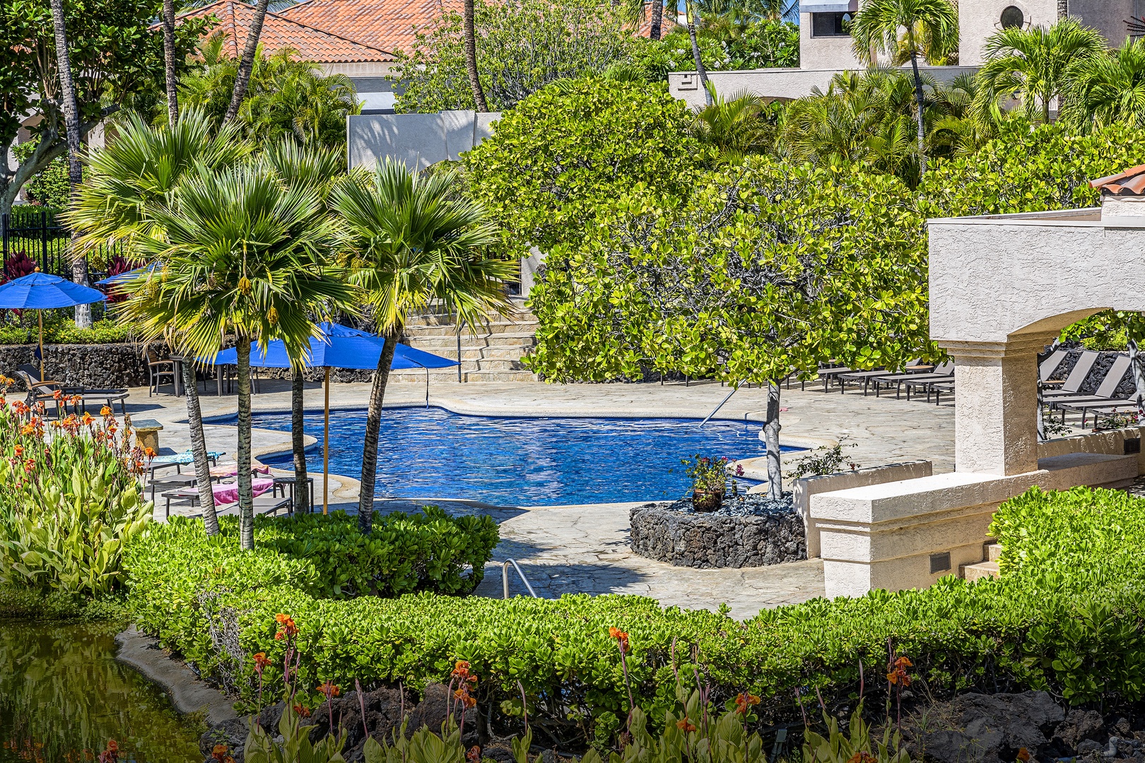 Waikoloa Vacation Rentals, Shores at Waikoloa Beach Resort 332 - Hot tub and pool