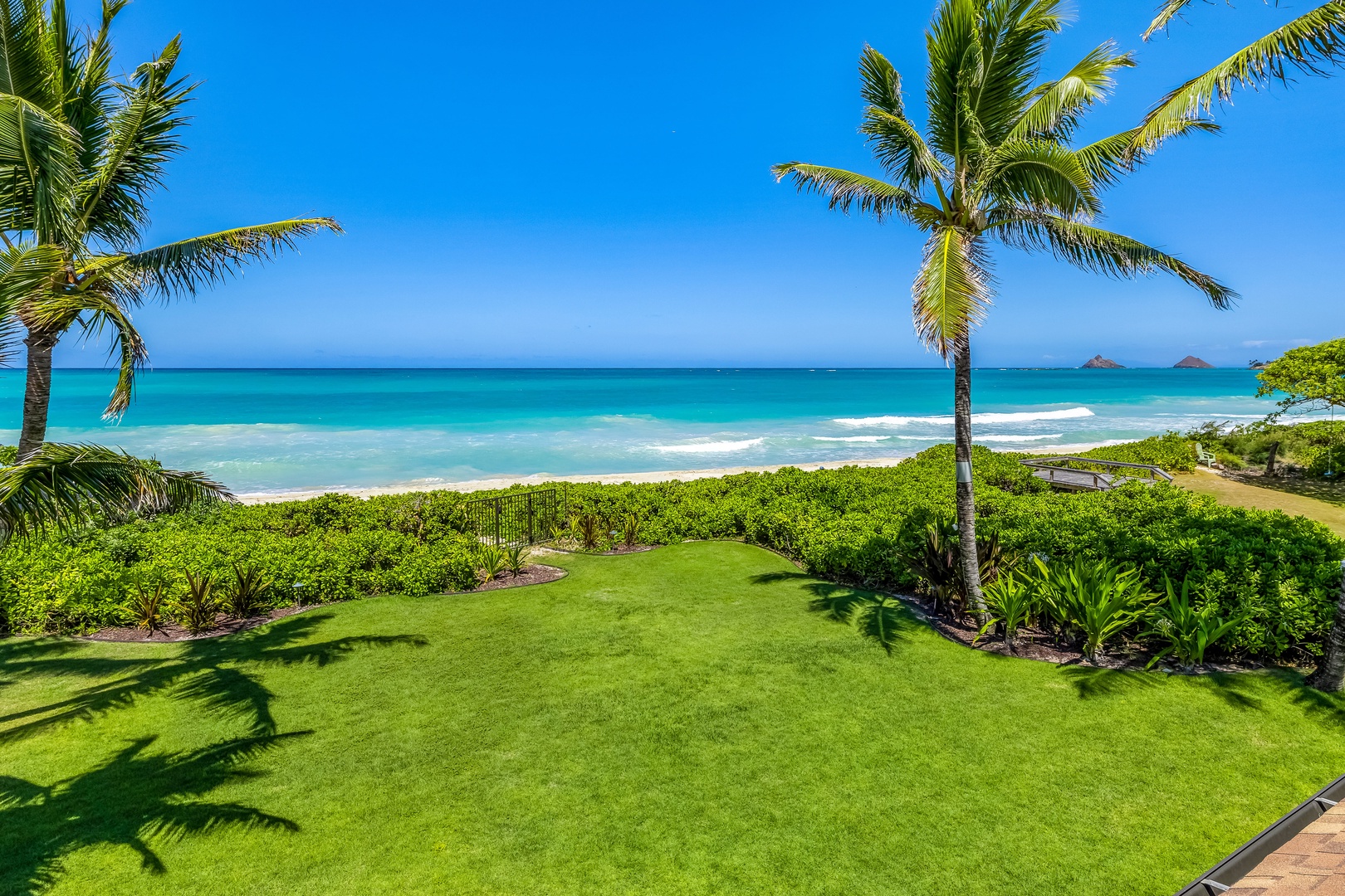 Kailua Vacation Rentals, Kailua Beach Villa - Private Master lanai with sweeping ocean views