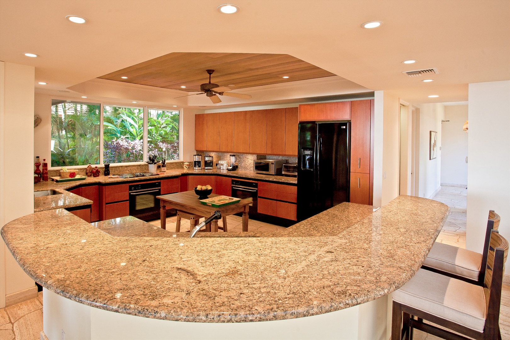 Kaanapali Vacation Rentals, Sea Shells Beach House on Ka`anapali Beach* - Fully Equipped Gourmet Kitchen