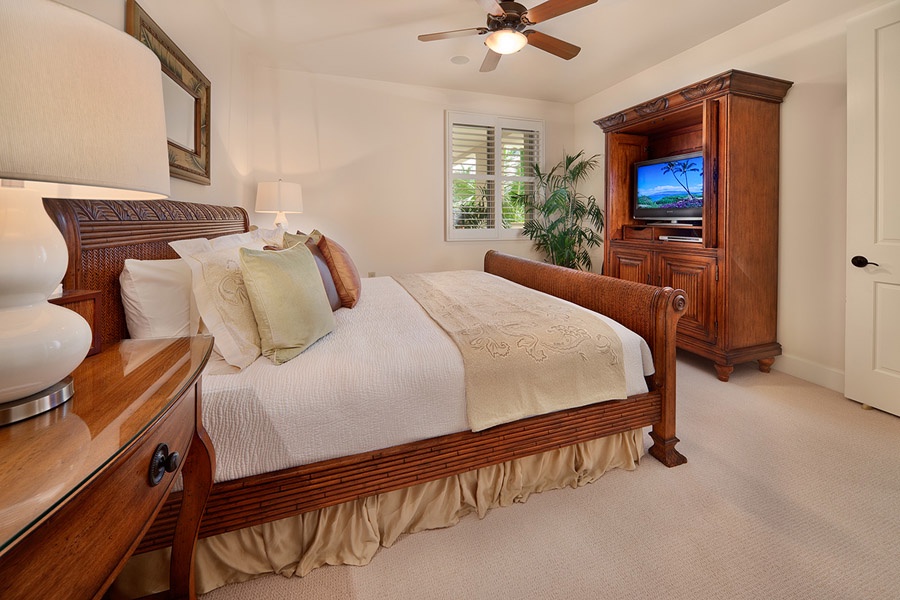 Wailea Vacation Rentals, Grand Seascape K407 at Wailea Beach Villas* - Guest King Bedroom