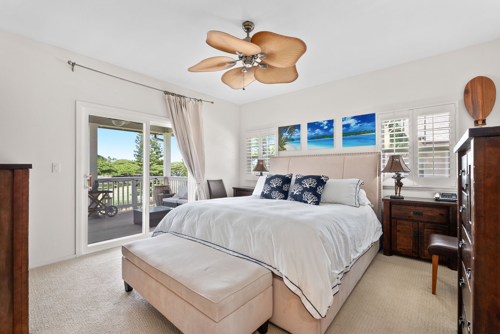Kapolei Vacation Rentals, Coconut Plantation 1080-4 - Claim this room for the corner light and a spot to work in peace.