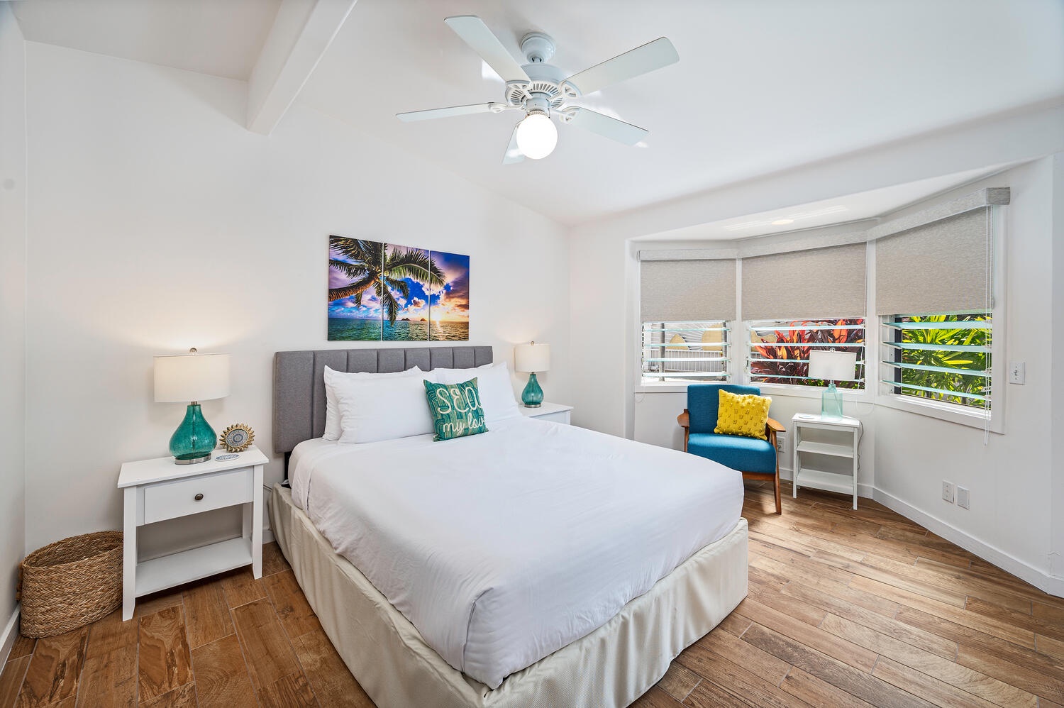 Kailua Vacation Rentals, Villa Hui Hou - Bedroom 4 is a kids haven with their very own tv. Complete with a queen bed, full size bunkbed and twin trundle!