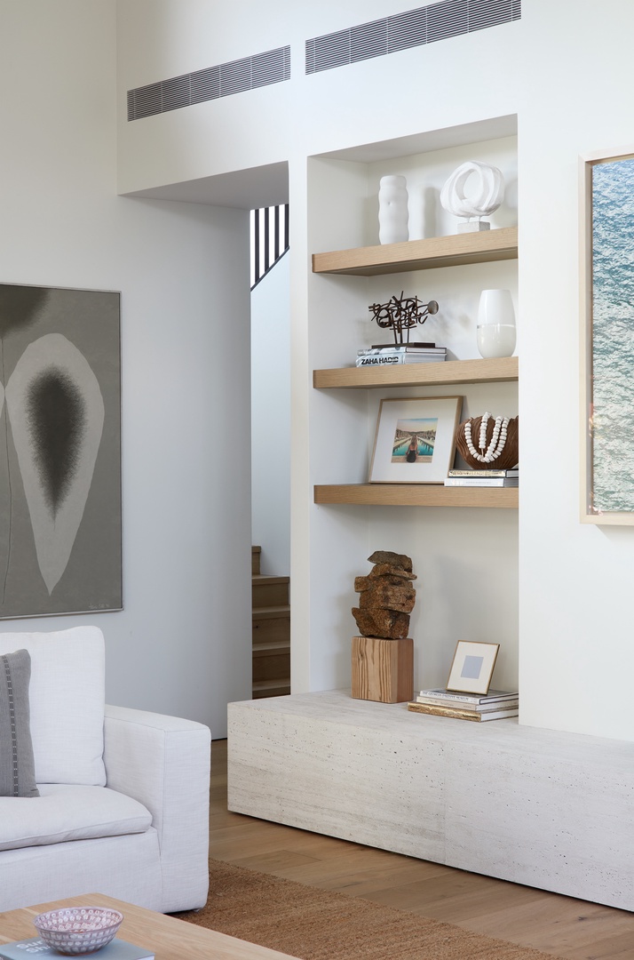 Honolulu Vacation Rentals, Diamond Head Hillside Estate** - Thoughtful craftsmanship and curated design elements add warmth, character, and a sense of home throughout the residence.