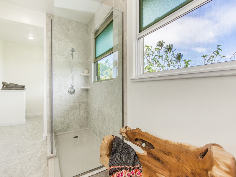 Kailua Vacation Rentals, Hale Nani Lanikai - Walk-in shower with windows to take in the outdoor views.