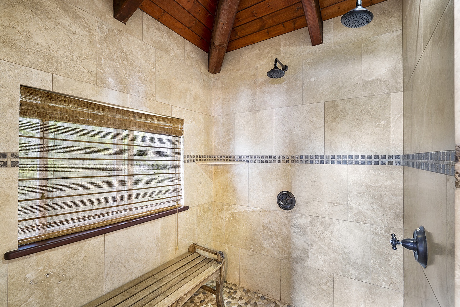 Kailua Kona Vacation Rentals, Mermaid Cove - Walk in steam shower with two heads!