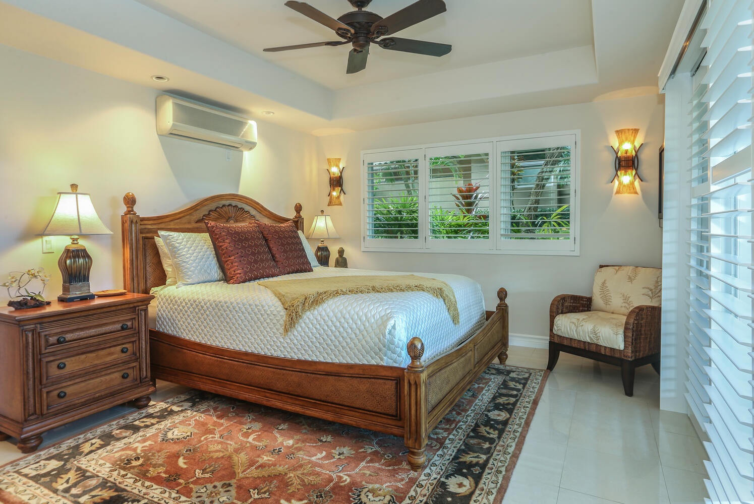 Princeville Vacation Rentals, Hale Moana - Guest bedroom #3 with King cal bed