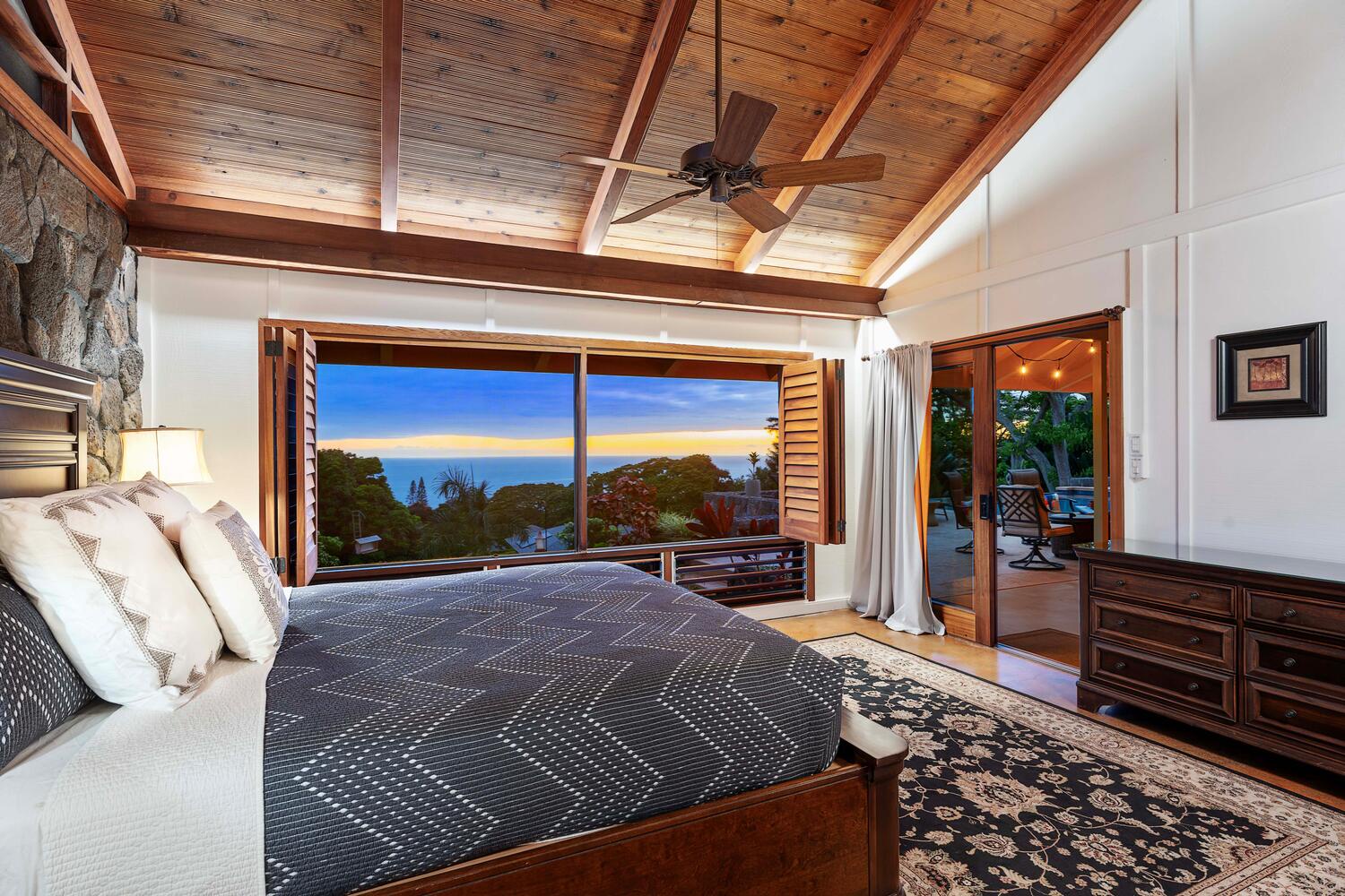 Kailua-Kona Vacation Rentals, Hale Joli - Enjoy sunset skies right from your cozy bed in the primary bedroom.