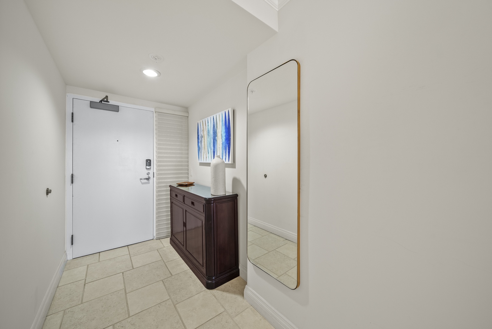 Honolulu Vacation Rentals, Aston Waikiki Beach Tower 602 - Step into a welcoming entryway that sets the tone for your luxurious stay.