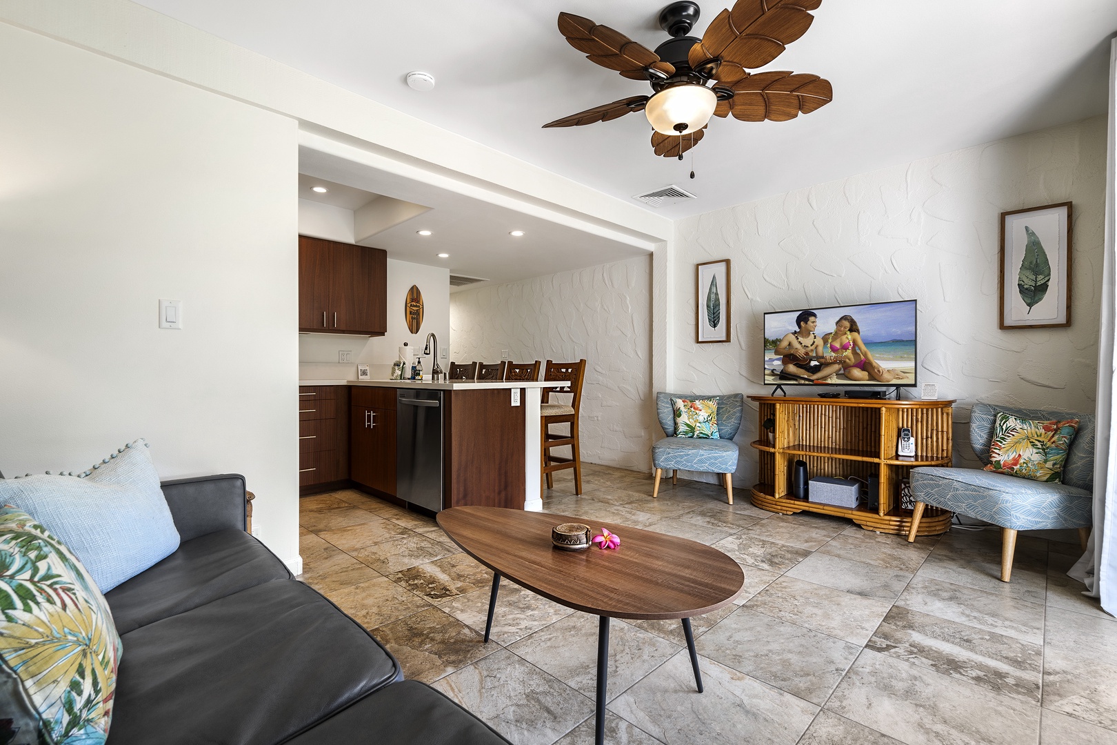 Kailua Kona Vacation Rentals, Casa De Emdeko 104 - Open sight lines throughout with cable TV