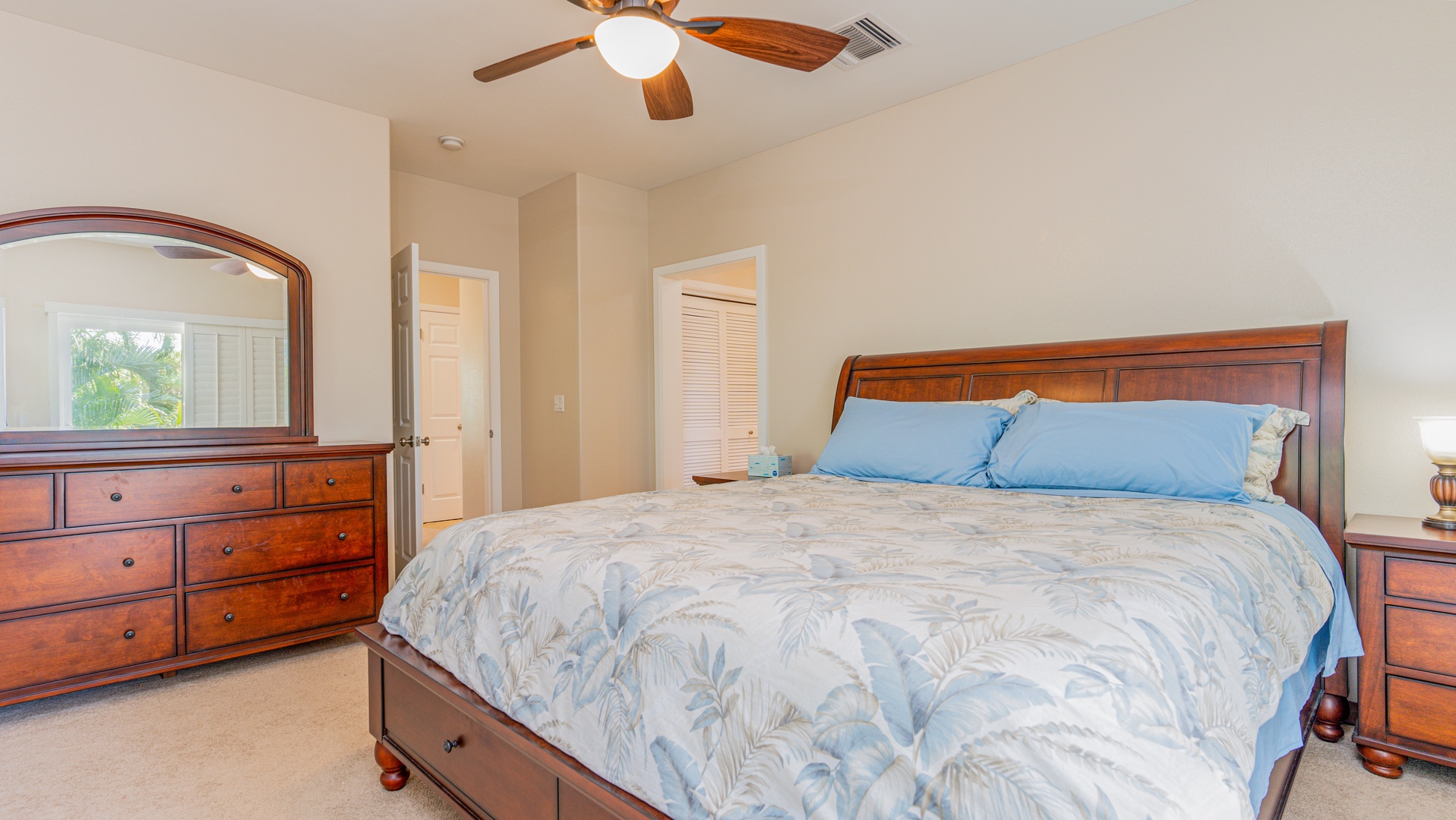 Kapolei Vacation Rentals, Coconut Plantation 1234-2 - The upstairs guest bedroom with storage for clothes.