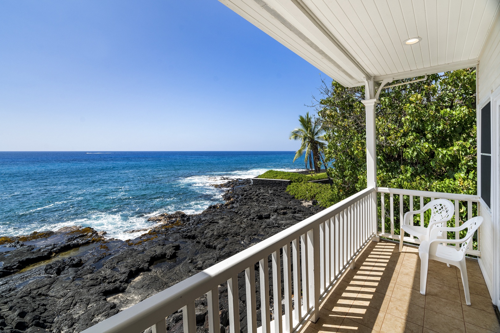 Kailua Kona Vacation Rentals, Dolphin Manor - Upstairs Lanai off of the bedrooms