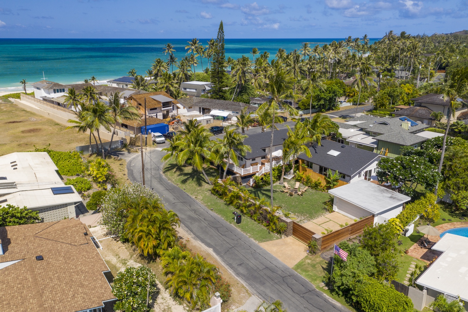 Kailua Vacation Rentals, Seahorse Beach House - Elevated Corner Lot Maximizes Ocean and Mountain Views